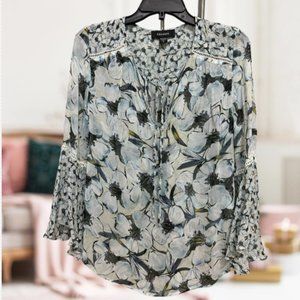 sold ~ NWOT Karen Kane Women's Floral Lace Up Blouse Tunic Bell Sleeves